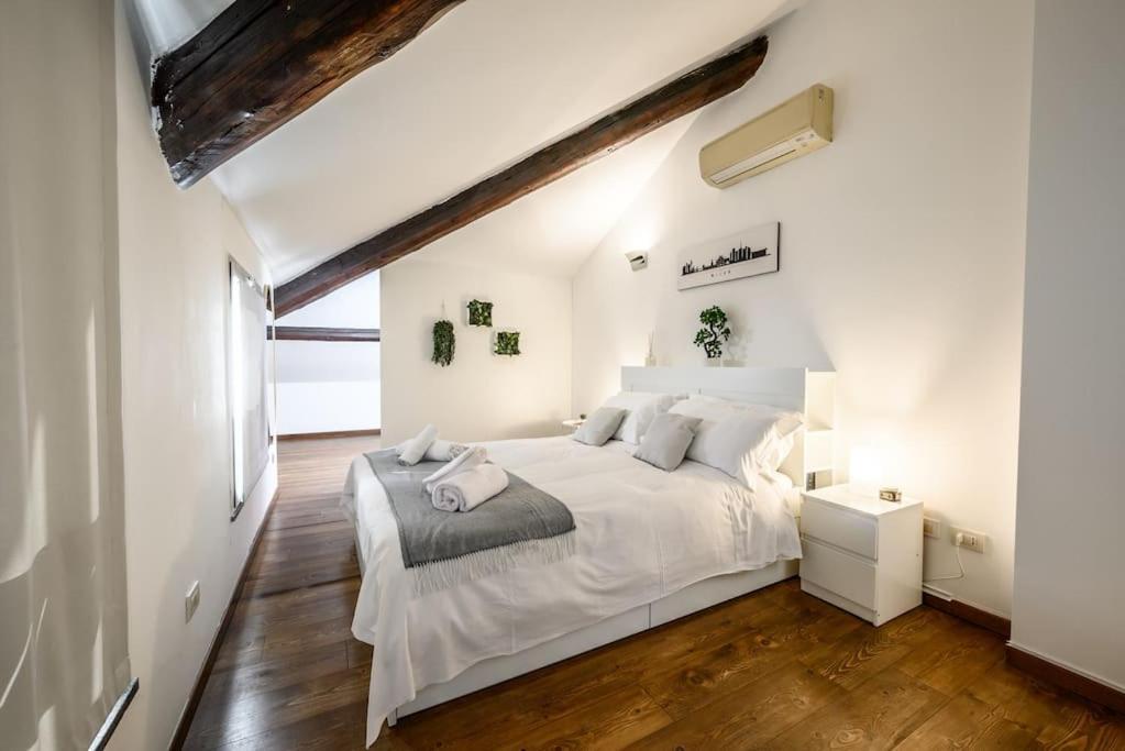 ミラノBuenos Aires' Nest - 10 Minutes From Duomo With Terraceアパートメント エクステリア 写真